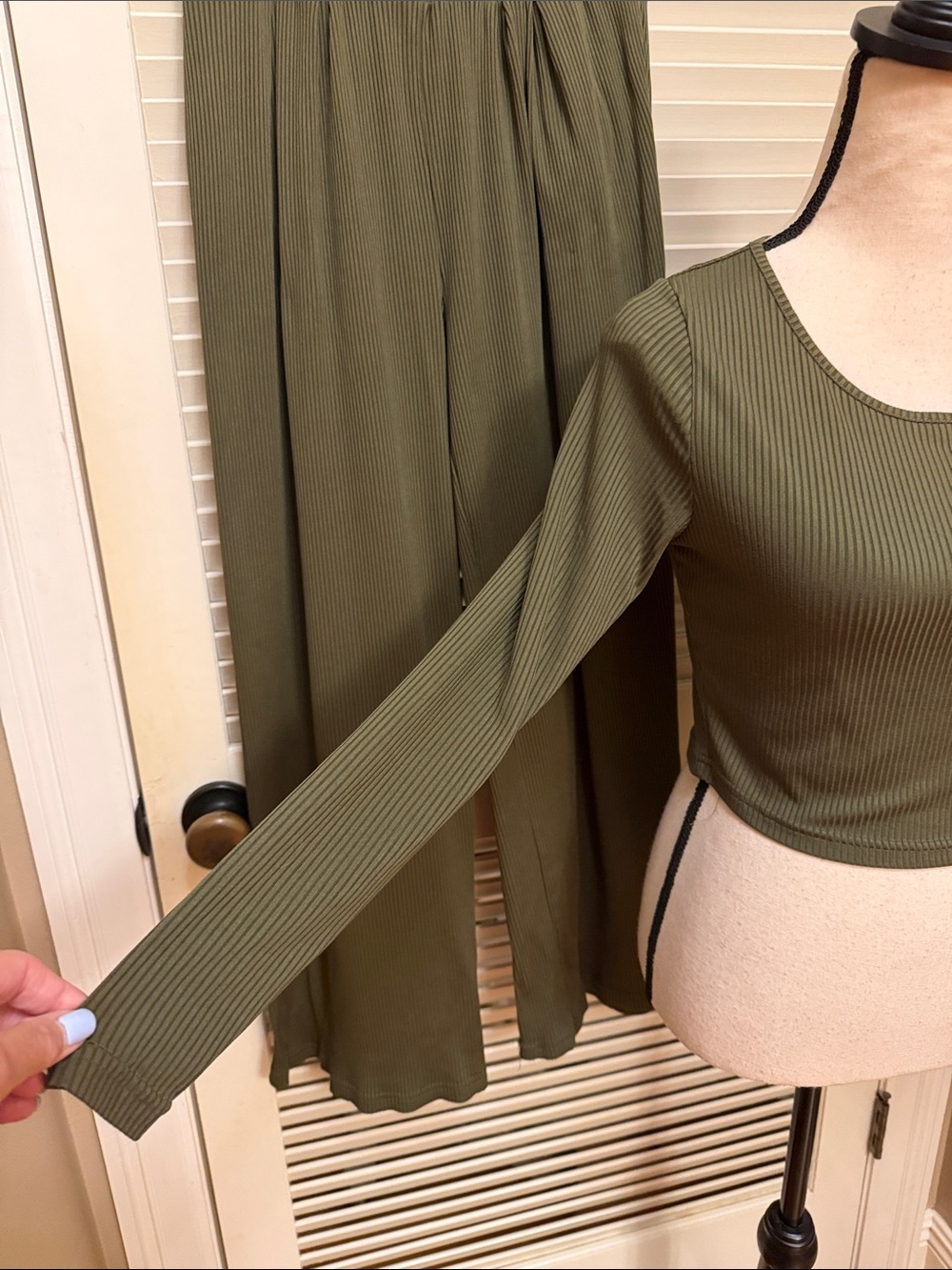 Ekouaer Lounge Set for Women: 2 Piece Ribbed Knit Outfit in Army Green, Size Med - Picture 6 of 15